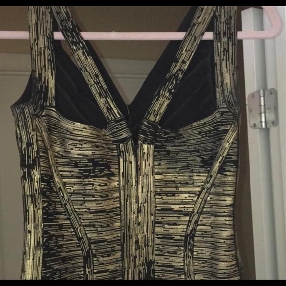 Formal “bandage” black and gold dress size 2 (XS) - Picture 4 of 5